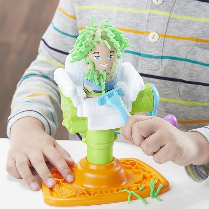 Play-Doh Buzz 'n Cut Fuzzy Pumper Barber Shop Set, Electric Buzzer, 5 Colors of 2-Ounce Cans, Preschool Toys, Christmas Gifts Girls & Boys, Ages 3+ (Amazon Exclusive)