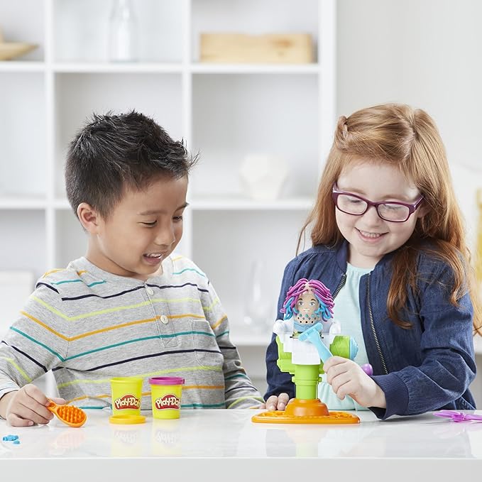 Play-Doh Buzz 'n Cut Fuzzy Pumper Barber Shop Set, Electric Buzzer, 5 Colors of 2-Ounce Cans, Preschool Toys, Christmas Gifts Girls & Boys, Ages 3+ (Amazon Exclusive)
