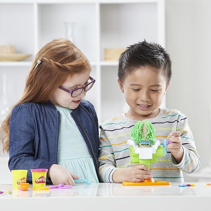 Play-Doh Buzz 'n Cut Fuzzy Pumper Barber Shop Set, Electric Buzzer, 5 Colors of 2-Ounce Cans, Preschool Toys, Christmas Gifts Girls & Boys, Ages 3+ (Amazon Exclusive)