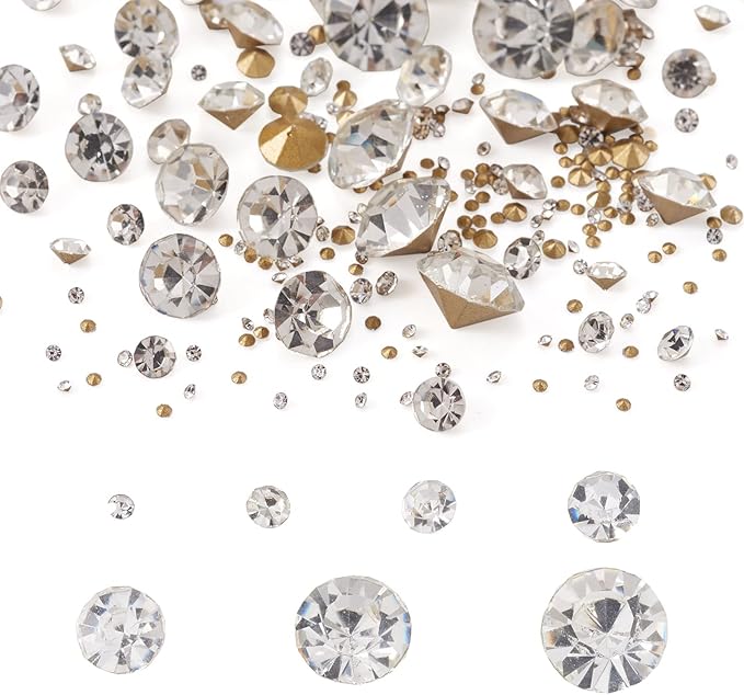 Fashewelry 2600pcs 7 Size Glass Pointed Back Rhinestone with Golden Back 1mm/2mm/3mm/4mm/5mm/6mm/8mm Crystal Faceted Diamond Loose Stone Clear Round Rhinestone Cabochons for Nail Art Replacing Jewelry