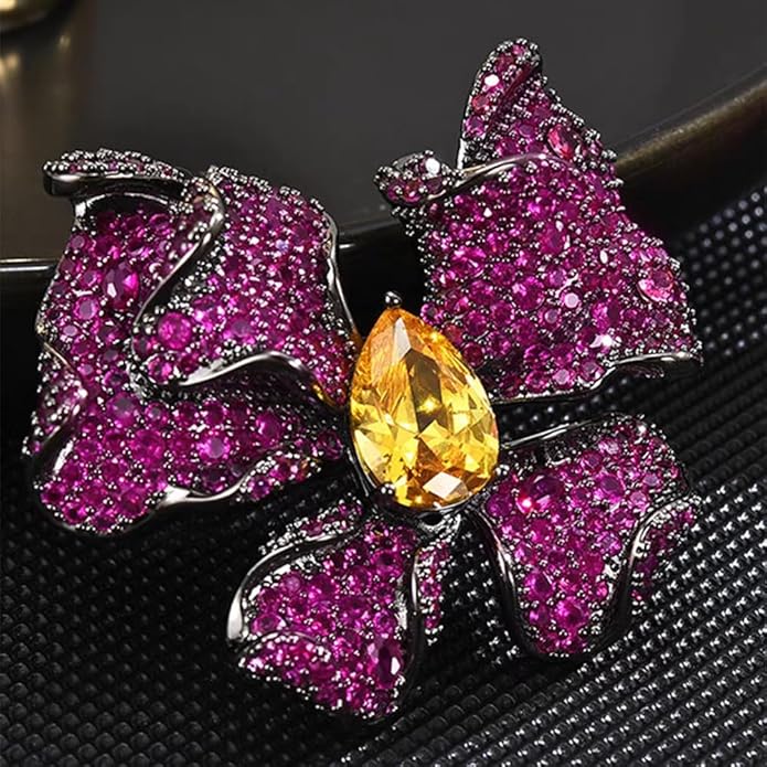 Animal Brooch for Women Girls 18k Gold Plated Animal Brooch Pin Rhinestone Animal Brooch Lapel Pin Jewelry Thanksgiving Day Birthday Wedding Gifts for Mom Wife